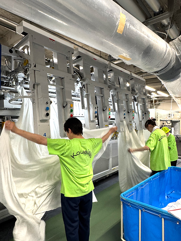 リネン工場_ホーフ投入